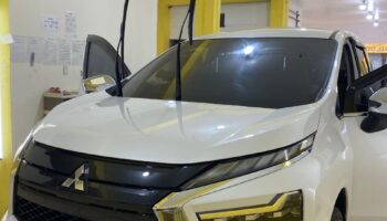 Teknologi kaca film Nano Ceramic dengan kejernihan maksimal untuk mobil